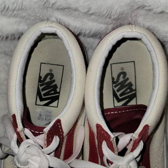 Vans Red and White Old Skool Sneakers - Picture 2 of 7